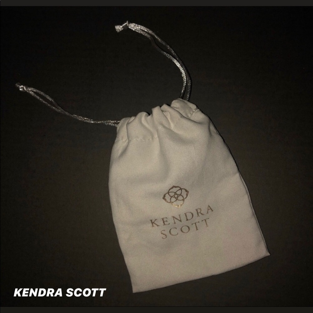 💥3 For $10💥 KENDRA SCOTT JEWELRY POUCH